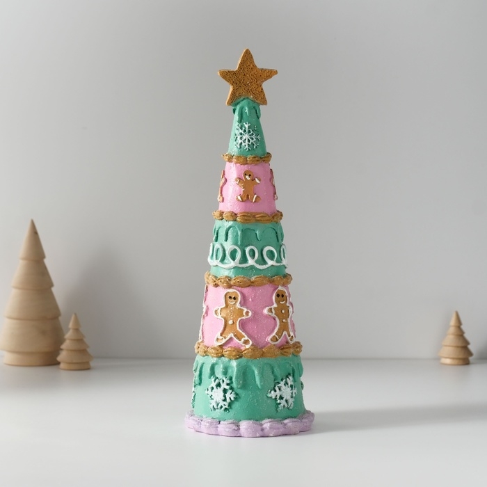 Сувенир полистоун  Сувенир полистоун "Ёлочка глазированная с пряничкой" 9х8,5х25 см