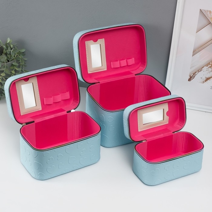 Шкатулка кожзам с зеркалом Шкатулка кожзам с зеркалом "Сердца" св-голубая набор 3 шт 19х10,5х10,5 21х13х14 15х23х17 см