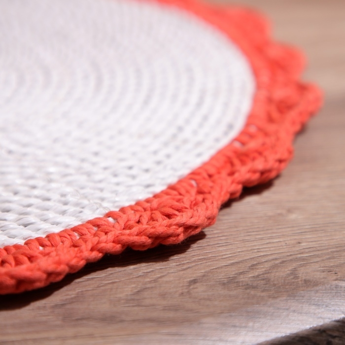 Коврик плетёный круглый 38 см Коврик плетёный круглый 38 см