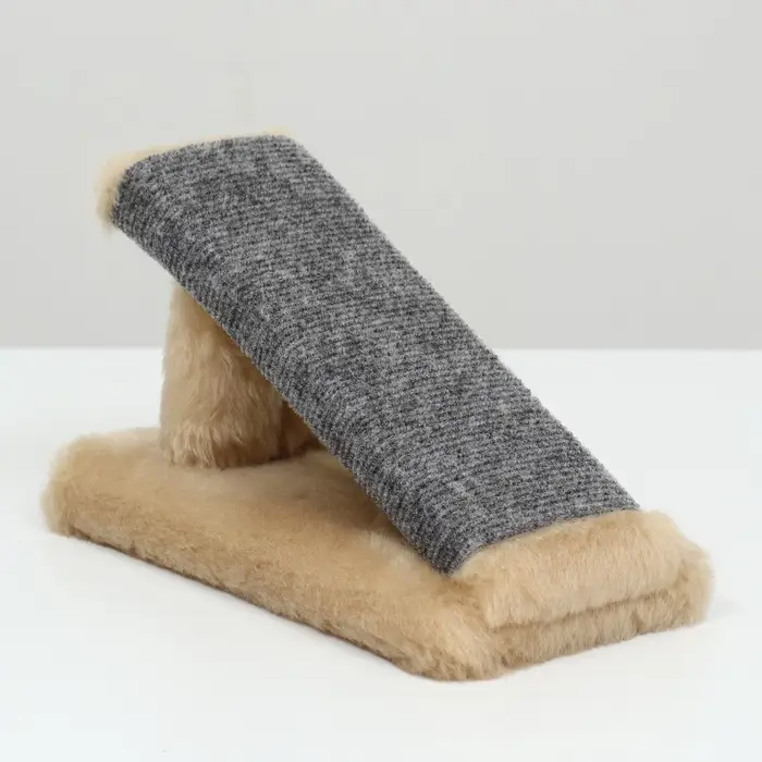 Когтеточка &laquo;Горка&raquo;, мини-версия, 29&times;14&times;14 см, ковролин, светло-коричневая