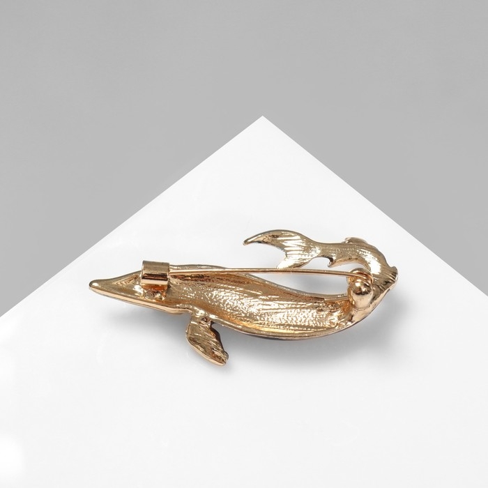 Брошь «Рыба» осётр, цвет чёрно-коричневый в золоте Брошь «Рыба» осётр, цвет чёрно-коричневый в золоте