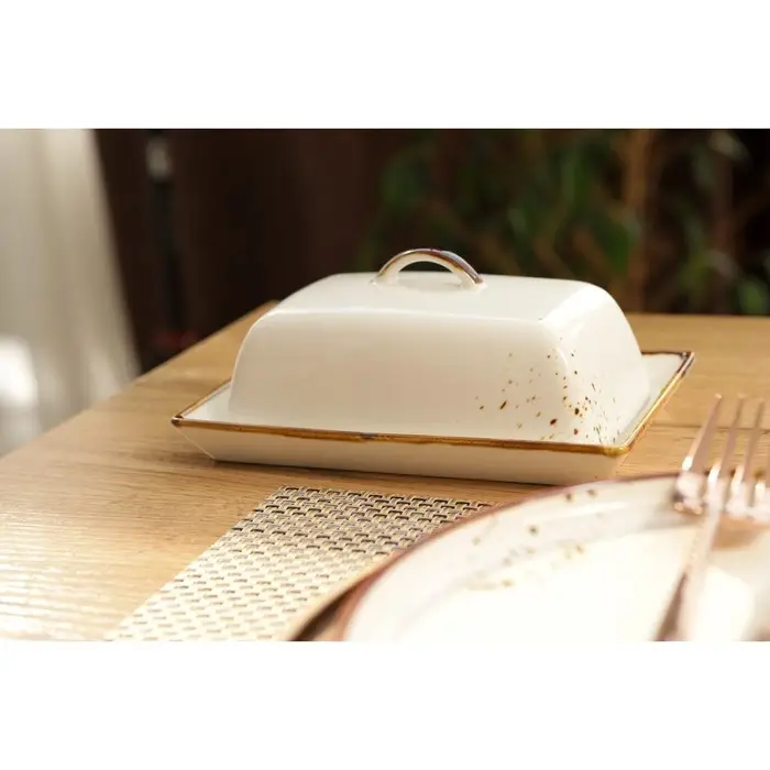 Маслёнка Magistro «Церера», 18×12 см, фарфор, белая Маслёнка Magistro «Церера», 18×12 см, фарфор, белая