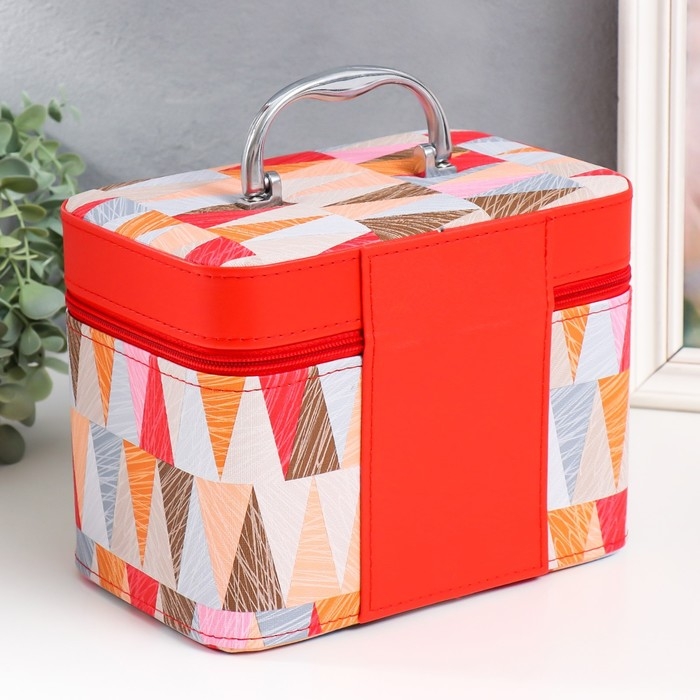 Шкатулка кожзам с зеркалом  Шкатулка кожзам с зеркалом "Треугольники. Алый" н-р 3 шт 18х10х12,5 21х13х15,5 23х15х18,5 см