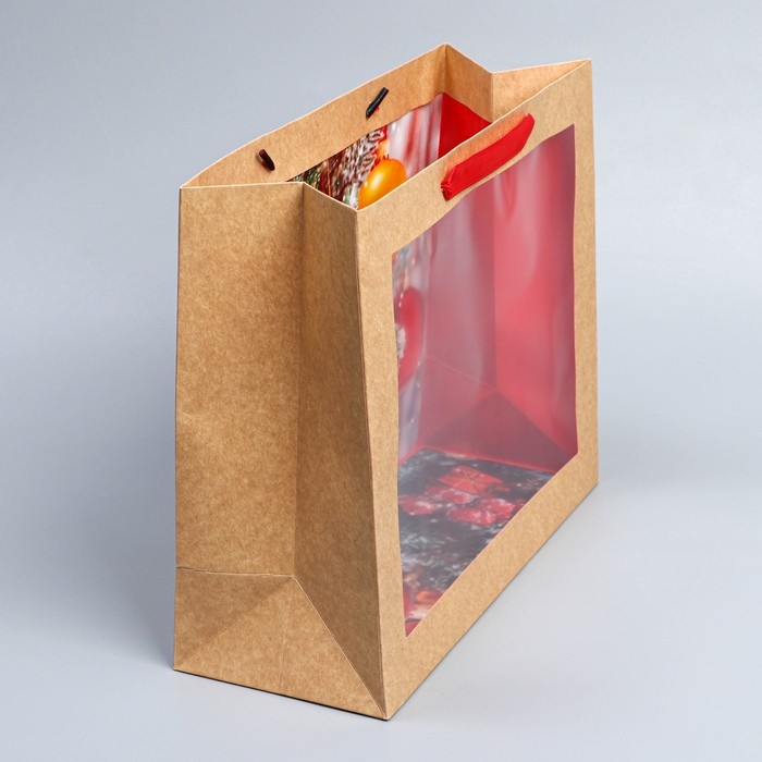 Пакет подарочный новогодний крафтовый с пластиковым окном «Happiness», 31 х 26 х 11 см Пакет подарочный новогодний крафтовый с пластиковым окном «Happiness», 31 х 26 х 11 см