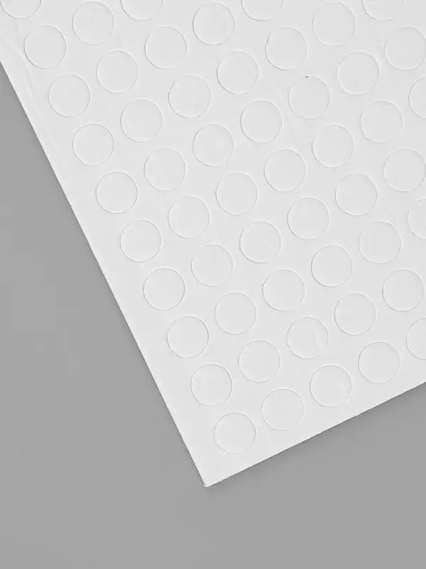 Клейкая лента двухсторонняя "Круглый белый" диаметр 0,8 см на листе 414 шт