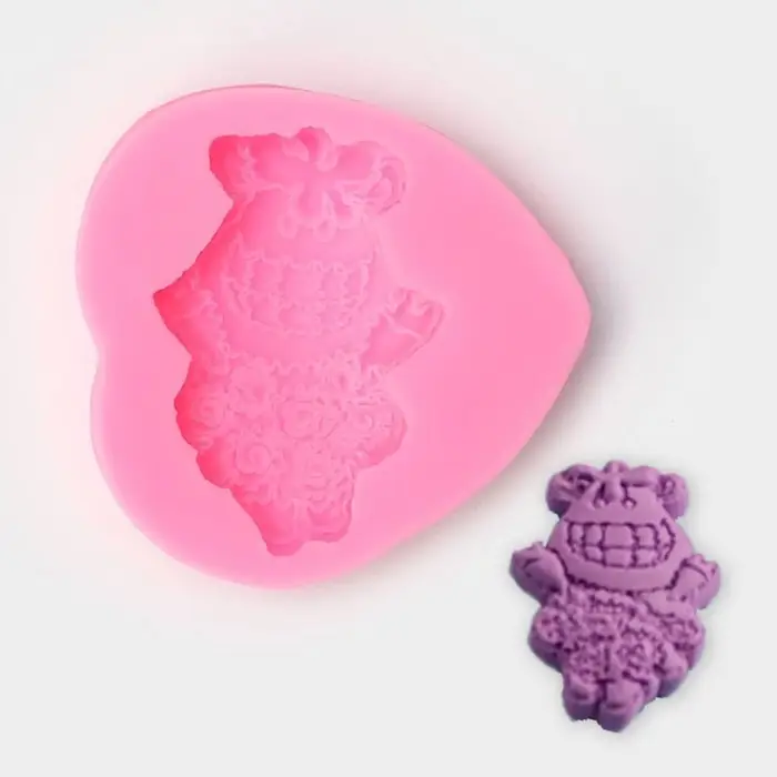 Молд «Куколка», силикон, 6.5×6.8×1.3 см, розовый