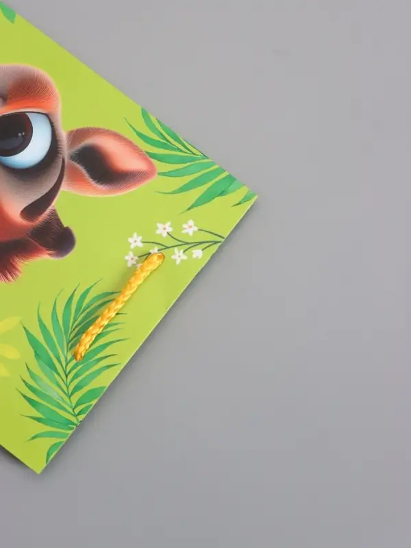 Пакет подарочный "Маленький большой друг" ламинированный 18 х 22,3 х 10 см