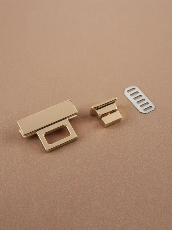 Застёжка для сумки, 3.9&times;2.6 см, цвет золотой