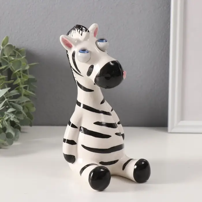 Копилка для денег &laquo;Зебра-пучеглазка&raquo;, керамика, 8.8&times;10.7&times;18.8 см