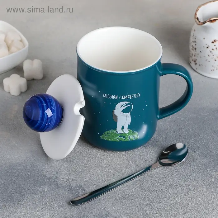 Кружка керамическая с крышкой и ложкой «Космонавт», 350 мл, рисунок МИКС Кружка керамическая с крышкой и ложкой «Космонавт», 350 мл, рисунок МИКС