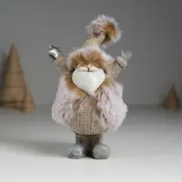 Фигурка полистоун &laquo;Дед Мороз в меховой шубе, со звездой&raquo;, 9&times;6.5&times;14 см