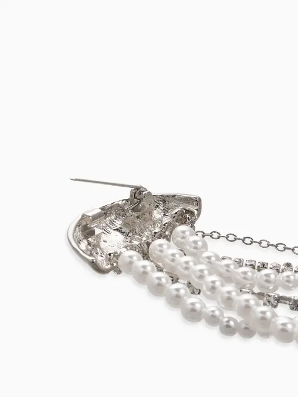 Брошь «Медуза», цвет белый в серебре Брошь «Медуза», цвет белый в серебре