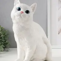 Фигурка (гипс) Кошка Белая окраска. Высота 31,5 см, Ширина 16 см, Длина 24 см.