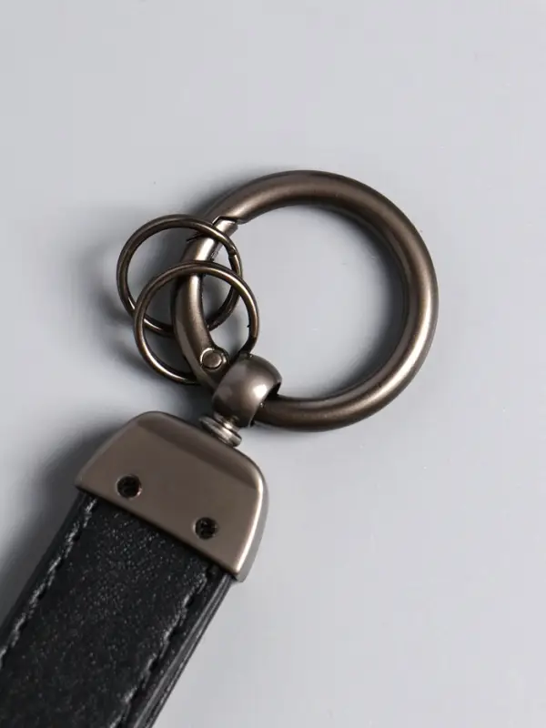 Брелок кожзам, металл  Брелок кожзам, металл "Ремешок" чёрный матовый 12,2х2,3х0,7 см