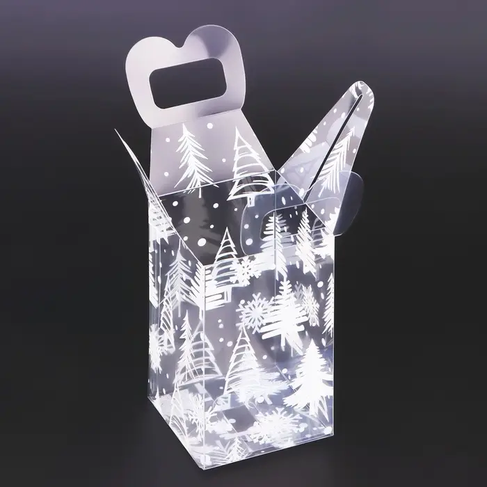 Коробка подарочная новогодняя складная ПВХ «Ёлочка в лесу» 6×6×10 см