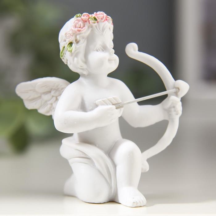 Сувенир полистоун  Сувенир полистоун "Купидон" в венке из роз, МИКС, 6,5х6х5 см