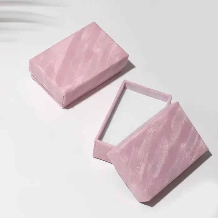 Коробочка подарочная под набор «Бархат», 5×8 (размер полезной части 4.7×7.7 см), розовая, вставка белая