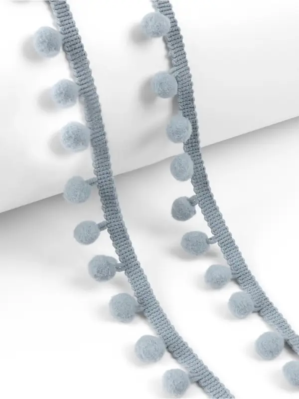 Тесьма декоративная с помпонами, 25&plusmn;5 мм, 8&plusmn;0.5 м, серая