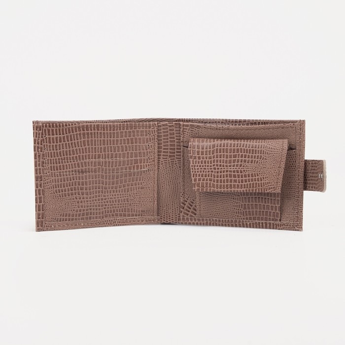 Кошелёк женский на кнопке, цвет бежевый