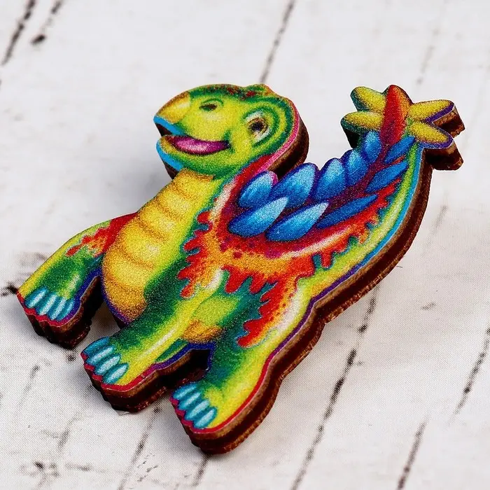 Деревянный значок «Стегозавр» Деревянный значок «Стегозавр»