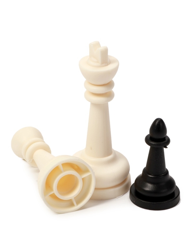 Шахматы 30 х 30 см, король h-5 см, d-2.2 см, фигуры пластик Шахматы 30 х 30 см, король h-5 см, d-2.2 см, фигуры пластик