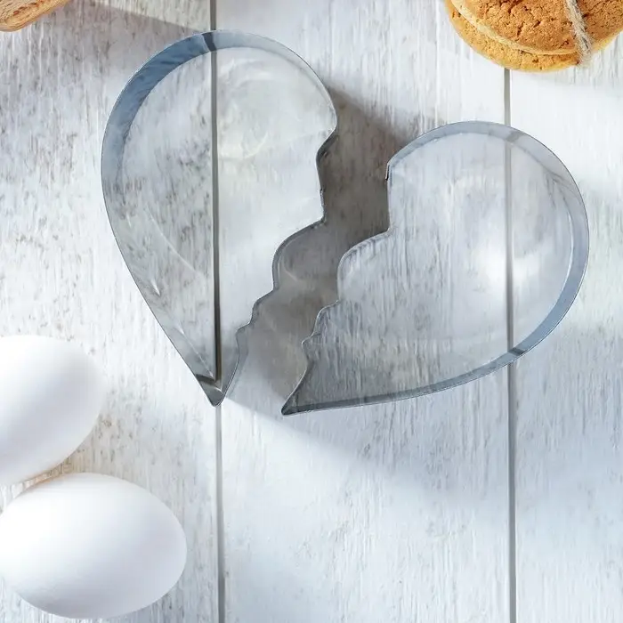 Набор форм для печенья Доляна «Половинки», 2 шт, 12×10×4 см, цвет серебристый Набор форм для печенья Доляна «Половинки», 2 шт, 12×10×4 см, цвет серебристый