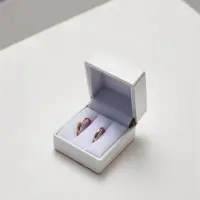 Футляр для 2 колец с подсветкой &laquo;Романтика&raquo;,6&times;6&times;5 см, белый