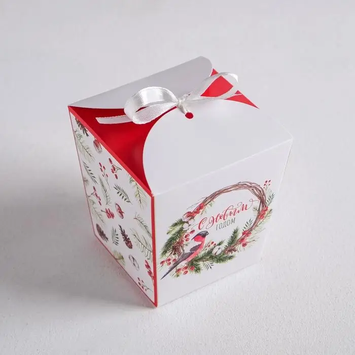 Бонбоньерка новогодняя «Новогодний венок», 7,5 х 8 х 7,5 см, Новый год Бонбоньерка новогодняя «Новогодний венок», 7,5 х 8 х 7,5 см, Новый год