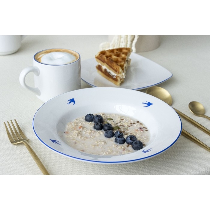 Кружка белая керамическая «Ласточка», 300 мл Кружка белая керамическая «Ласточка», 300 мл