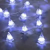 Гирлянда &laquo;Нить&raquo; 2 м, роса с насадками &laquo;Снежная ёлочка&raquo;, IP20, серебристая нить, 20 LED, 2 режима, от батареек АА&times;2, свечение белое