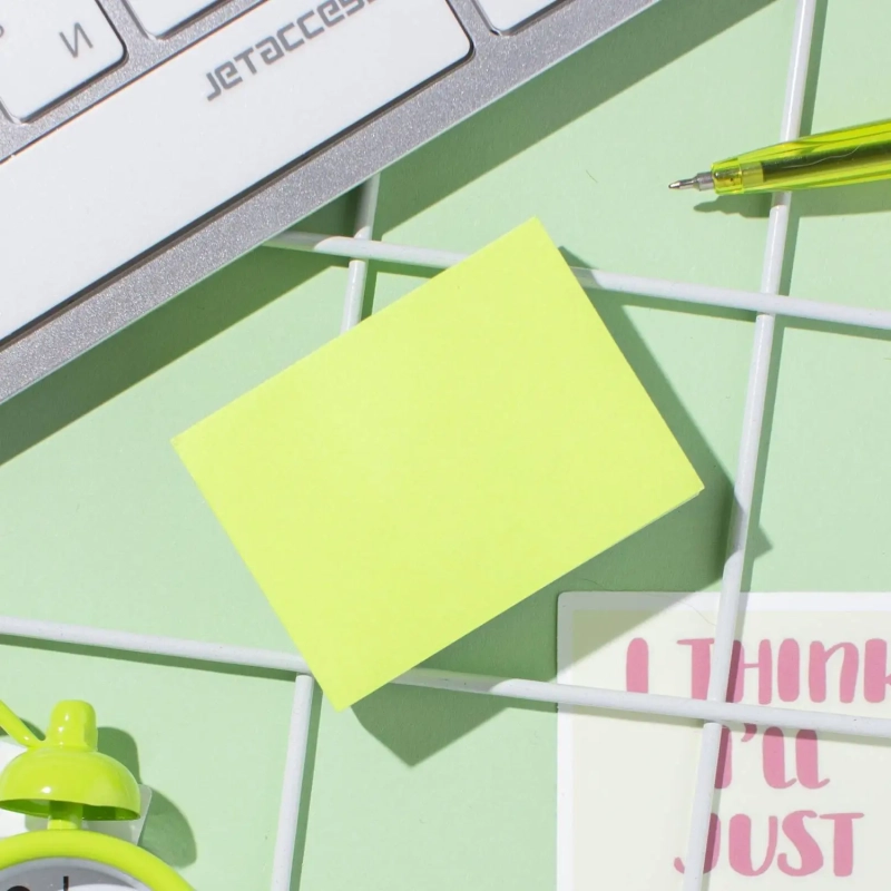 Стикеры  с клеев.краем 38x51 мм,100 лист неоновый зеленый