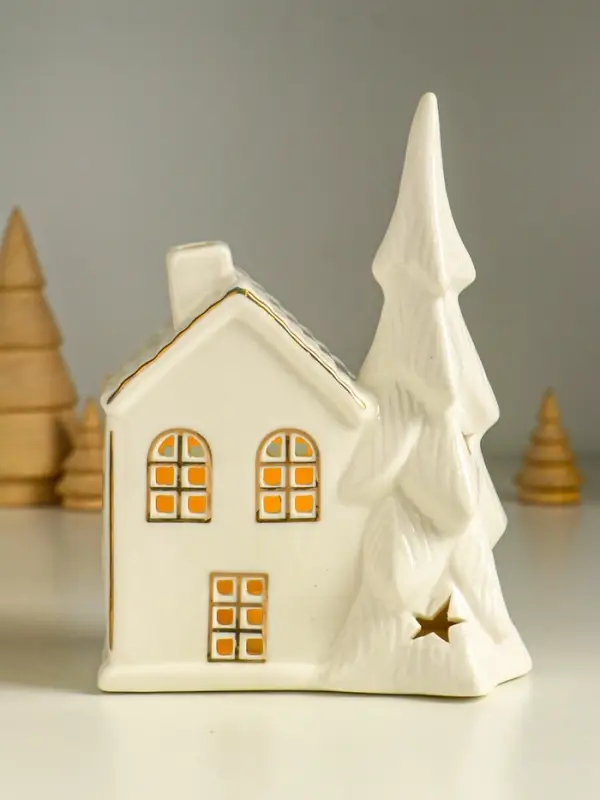 Сувенир керамика свет "Ель у домика" белый с золотом 12х7,5х16 см