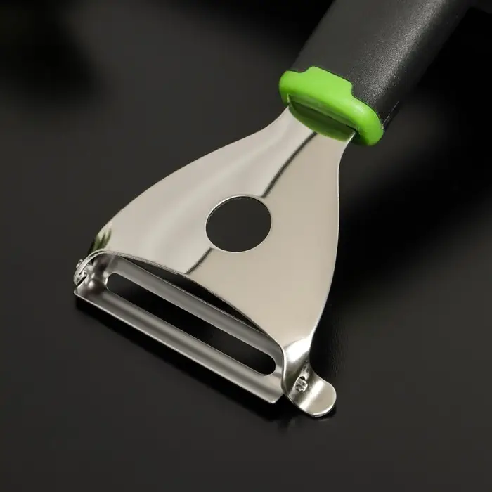 Овощечистка Доляна Lime, 17,5×6 см, цвет чёрно-зелёный Овощечистка Доляна Lime, 17,5×6 см, цвет чёрно-зелёный