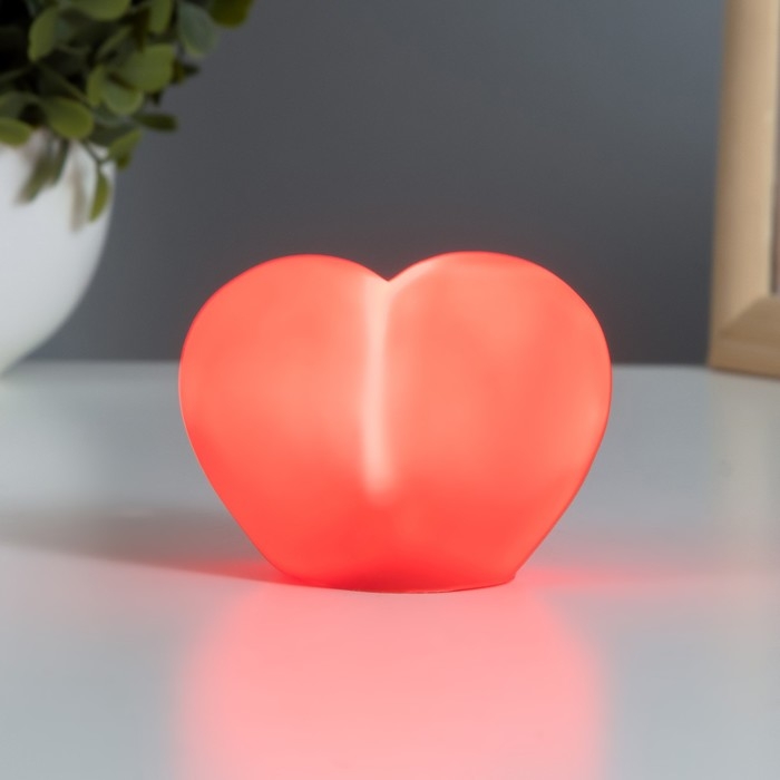 Ночник пластик Ночник пластик "Сердце" 2Вт LED красный 4х7,5х5см