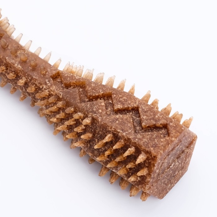 Игрушка для лакомств и сухого корма  Игрушка для лакомств и сухого корма "Чистилка", TPR+Бамбук, массажная, 14 х 3,5 см