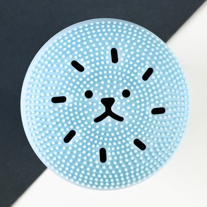 Массажная щетка для лица, для умывания новогодняя «Счастье» на Новый год, 5,5 х 5,5 см. Массажная щетка для лица, для умывания новогодняя «Счастье» на Новый год, 5,5 х 5,5 см.