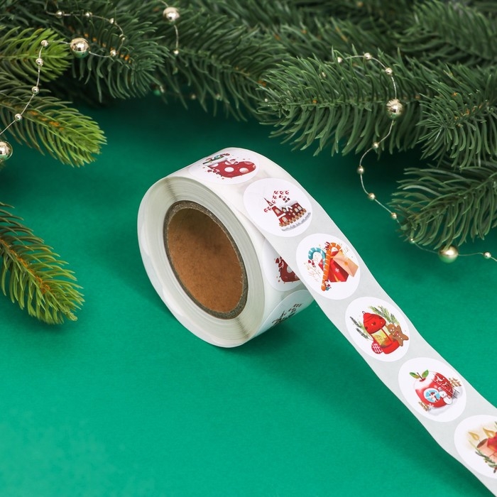 Новый год. Наклейки новогодние в рулоне Новый год. Наклейки новогодние в рулоне "Уют", 500 шт, 2,5 х 2,5 см.