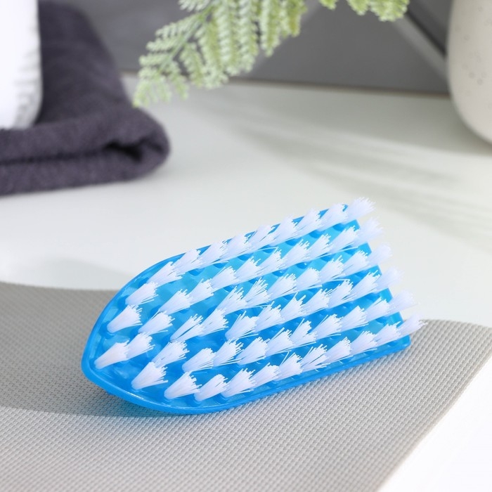 Щётка - утюжок Доляна, 12,5×5,5×5 см, цвет МИКС Щётка - утюжок Доляна, 12,5×5,5×5 см, цвет МИКС