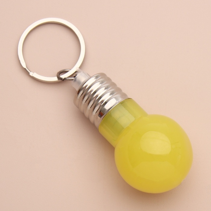 Маячок световой на ошейник для больших и средних собак, жёлтый Маячок световой на ошейник для больших и средних собак, жёлтый