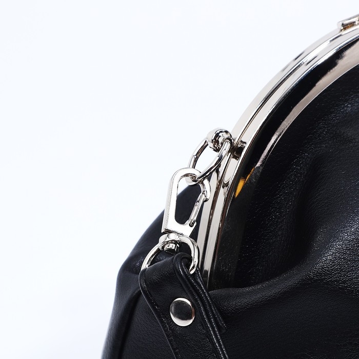 Сумка кросс-боди Vita на фермуаре, цвет чёрный Сумка кросс-боди Vita на фермуаре, цвет чёрный