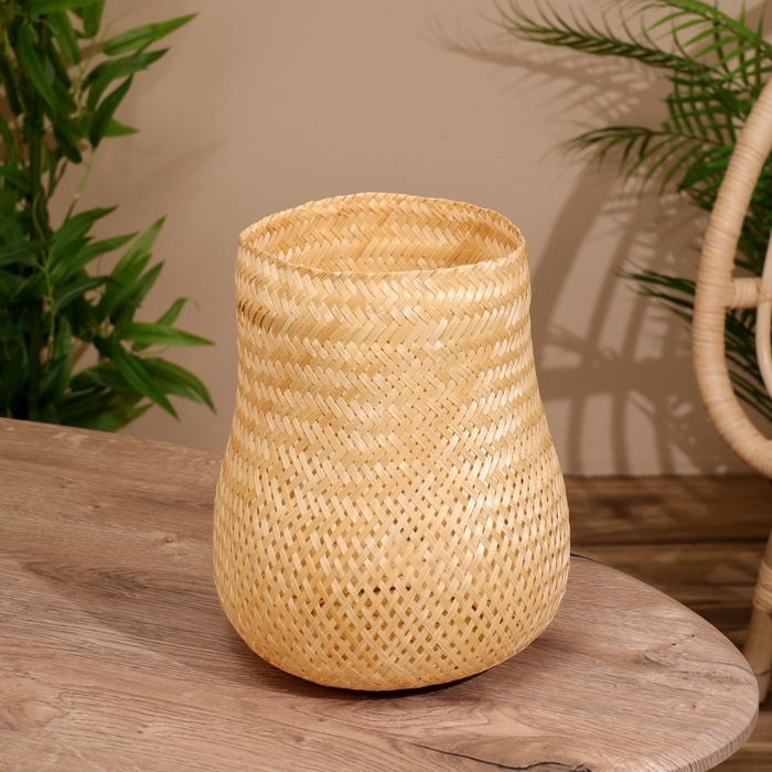 Корзинка плетёная, из бамбука 23х23х23 см Корзинка плетёная, из бамбука 23х23х23 см