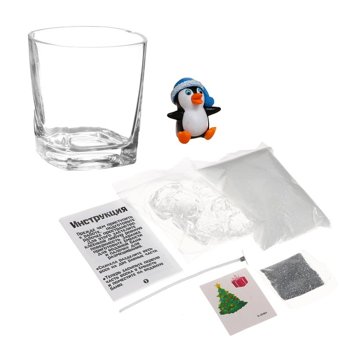 Набор для творчества «Делаем новогоднюю гелевую свечу: пингвинчик» Набор для творчества «Делаем новогоднюю гелевую свечу: пингвинчик»