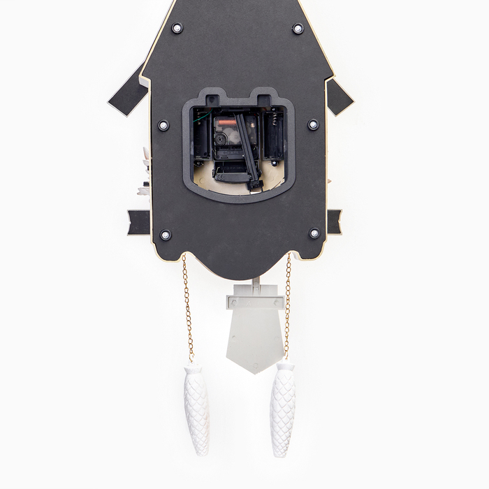 Часы настенные интерьерные большие с кукушкой  Часы настенные интерьерные большие с кукушкой "Лебеди", бесшумные, 63 х 8 х 32 см, белые