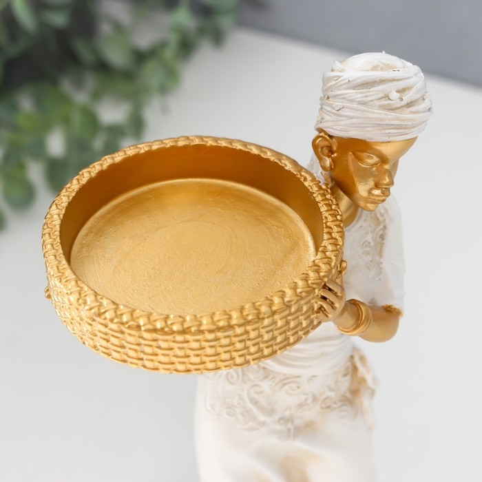 Сувенир полистоун подсвечник  Сувенир полистоун подсвечник "Африканка" d- 5,8 см, белый с золотом 7,5х8,7х25,2 см