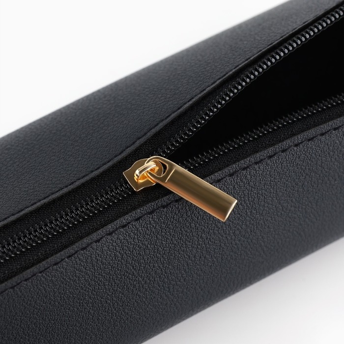 Пенал школьный из искусственной кожи «1 сентября: Fantasy» , 19 х 6 см Пенал школьный из искусственной кожи «1 сентября: Fantasy» , 19 х 6 см