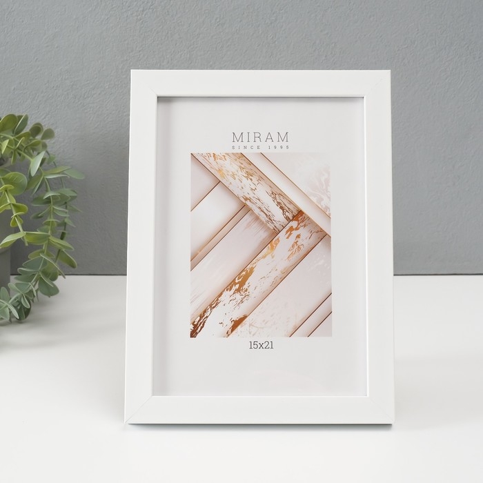 Фоторамка пластик Gallery 15х21 см, 861 белый (пластиковый экран) Фоторамка пластик Gallery 15х21 см, 861 белый (пластиковый экран)