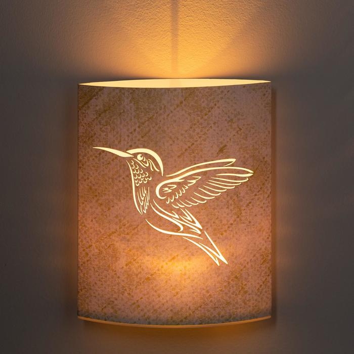 Светодиодная фигура «Колибри» 13 × 16 × 5 см, картон, батарейка ААх2 (не в комплекте), свечение тёплое белое Светодиодная фигура «Колибри» 13 × 16 × 5 см, картон, батарейка ААх2 (не в комплекте), свечение тёплое белое