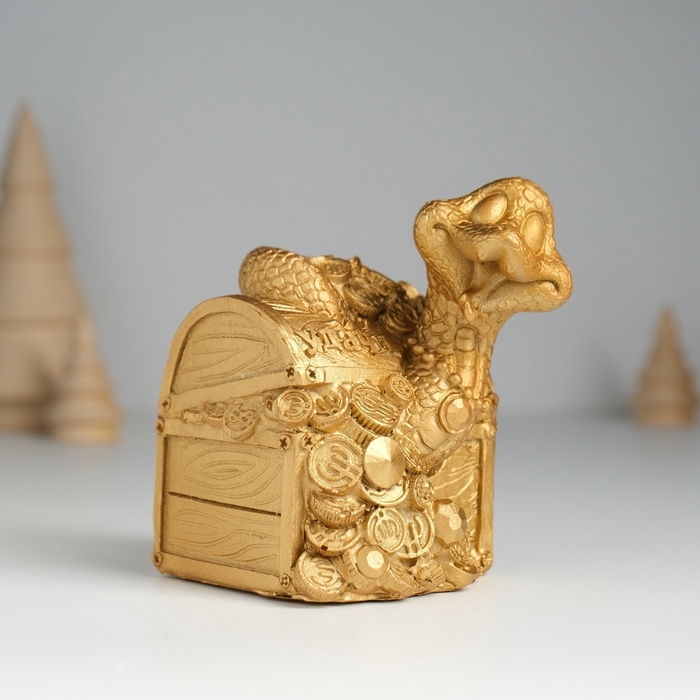 Копилка полистоун Копилка полистоун "Змея удачи с сундуком" 8х8х9,5 см