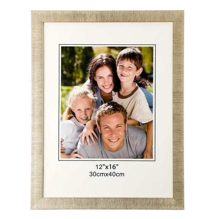 Фоторамка пластик 30х40 см Фоторамка пластик 30х40 см "Песчаные нити" шампанское 44х34 см