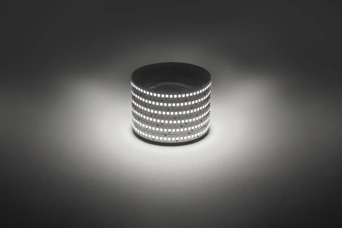 Лента светодиодная 19,2Вт/м 12В 4000К IP20 240LED/м LS2835-19,2-240-12-4000K-IP20-1 year-5m